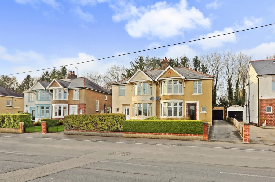 Images for Hollybush Villas, Church Village